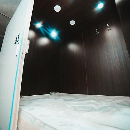 Capsule Hotel Technocave Bishkek Esterno foto