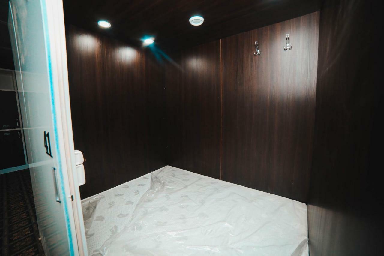 Capsule Hotel Technocave Bishkek Esterno foto