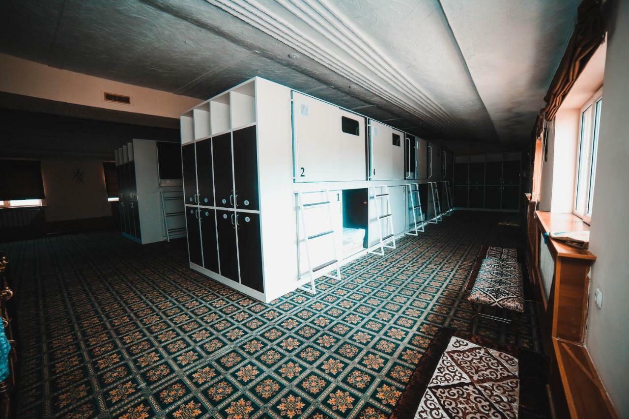 Capsule Hotel Technocave Bishkek Esterno foto